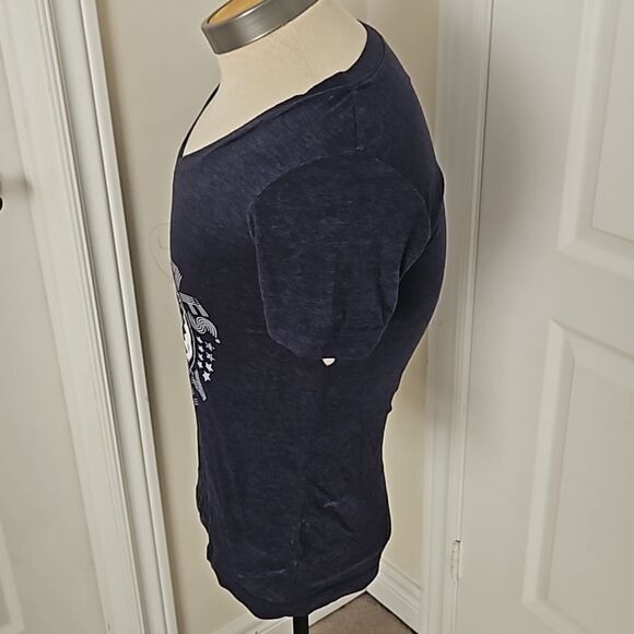 NHL Women's Hockey Logo Toronto Maple Leaf T-Shirt Navy Blue Medium - Picture 3 of 16